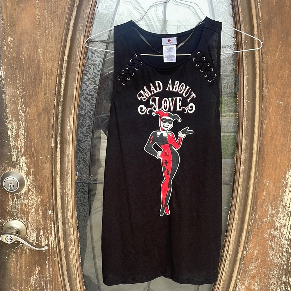 Harley Quinn Razorback Tank! Medium